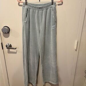ALO Yoga Chalk Blue Chenille Wide Leg Pants